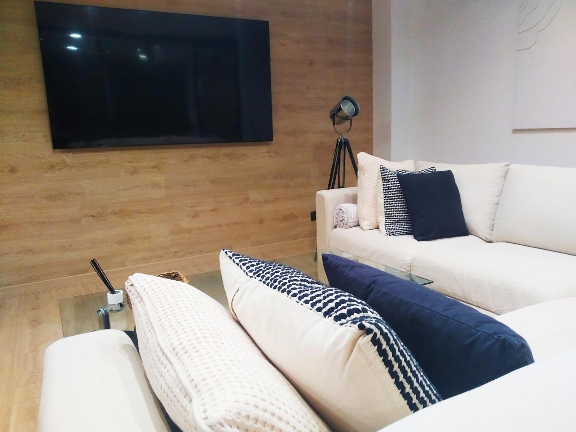 Urban Loft Rosal, Domotica Y Con Parking